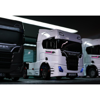 1:43 விகித RC டிரிப்ட் டிரக் – 2.4G 4WD ஜைரோ, எல்இடி, டைப்-சி (மினி செமி)